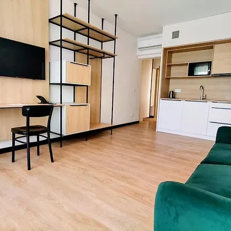 Apartment Przy Pge Narodowym, Metro, Ac, Parking